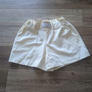 Chic Cream High Waist Women's Shorts